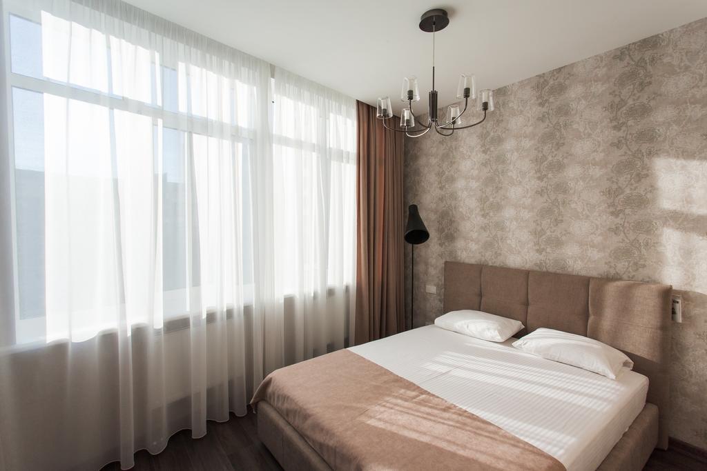 Modern Double Bedroom Apartment In Arkadia Одесса Экстерьер фото