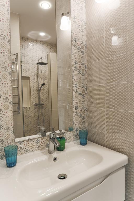 Modern Double Bedroom Apartment In Arkadia Одесса Экстерьер фото